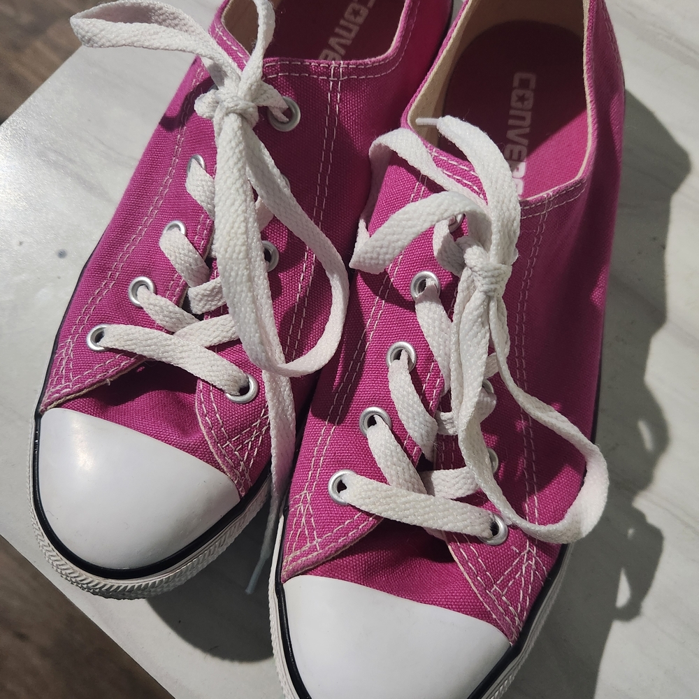 Converse Fuchsia Canvas Shoes